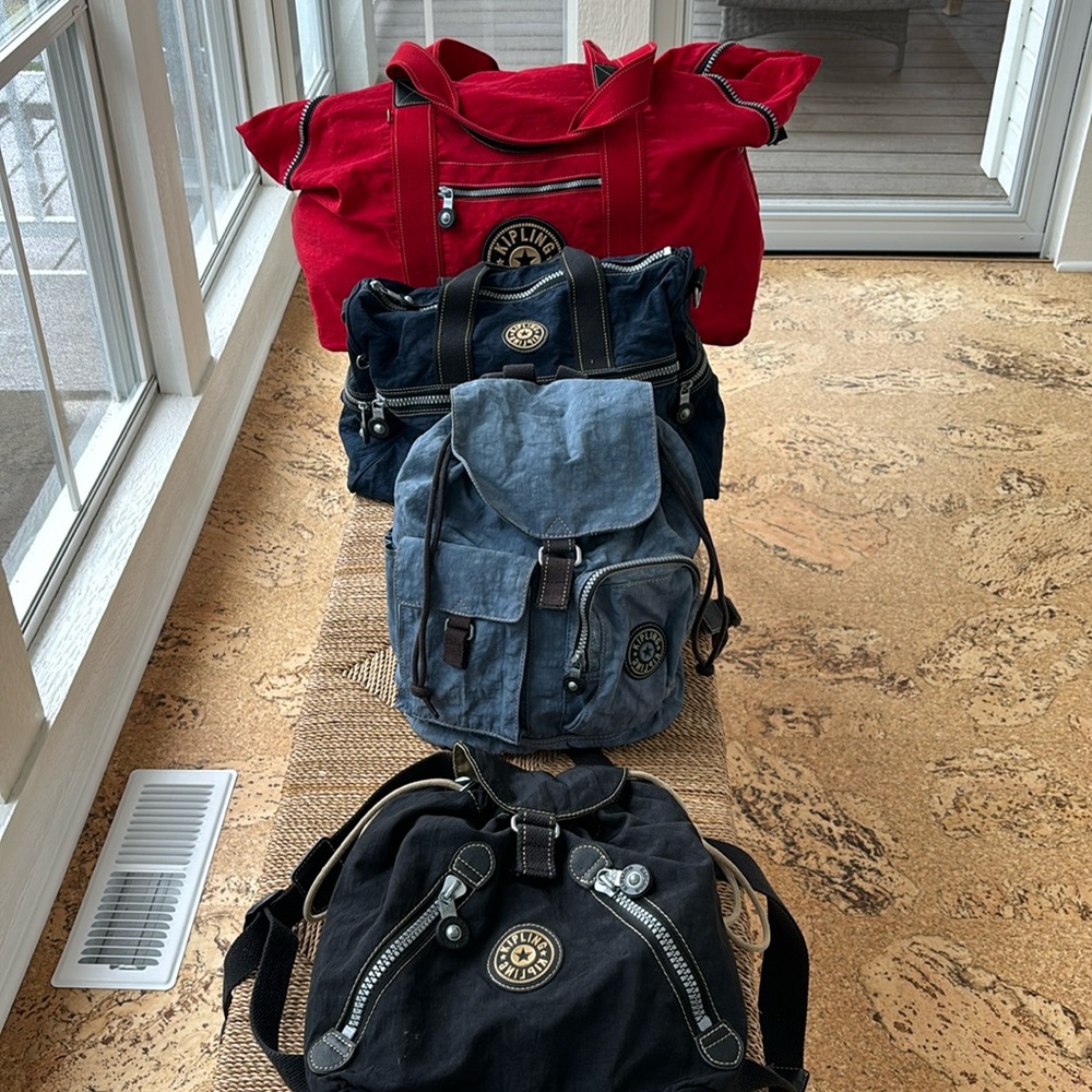 Kipling 4 piece travel collection